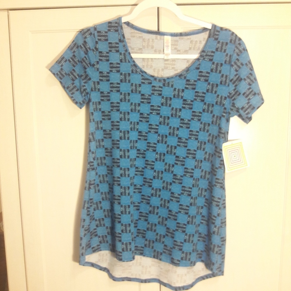 LulaRoe top - Picture 2 of 5